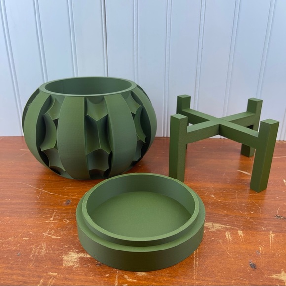 Erma Modern Indoor Planter Pot, Houseplant, Eco-friendly - Picture 9 of 9